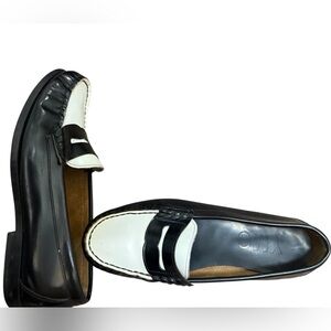 YMC size 7.5 GUC wood bottom Two-Tone Black and White Loafers